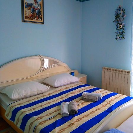 Apartments Vesna Kampor Ngoại thất bức ảnh