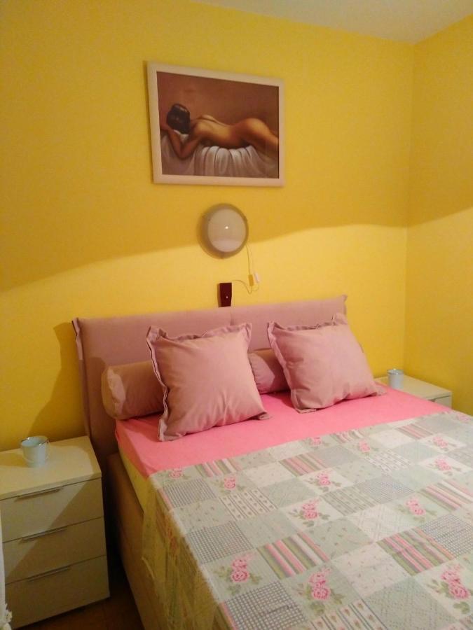Apartments Vesna Kampor Ngoại thất bức ảnh