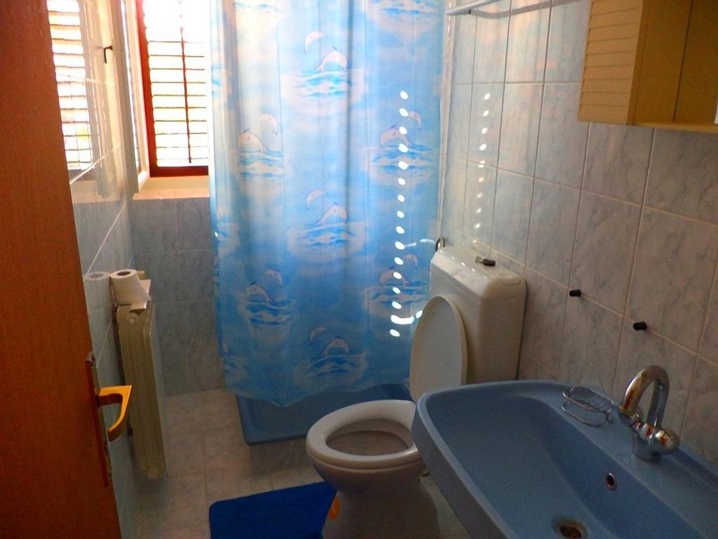 Apartments Vesna Kampor Ngoại thất bức ảnh
