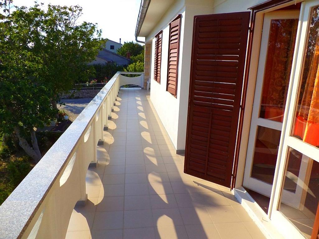 Apartments Vesna Kampor Ngoại thất bức ảnh